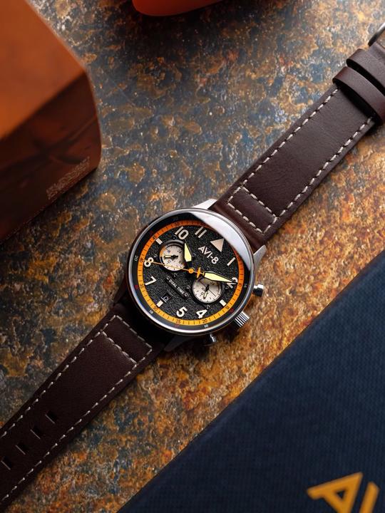 Produktbild AVI-8 AV-4088-07 Hawker Hurricane Dual-Time (Fliegeruhr)