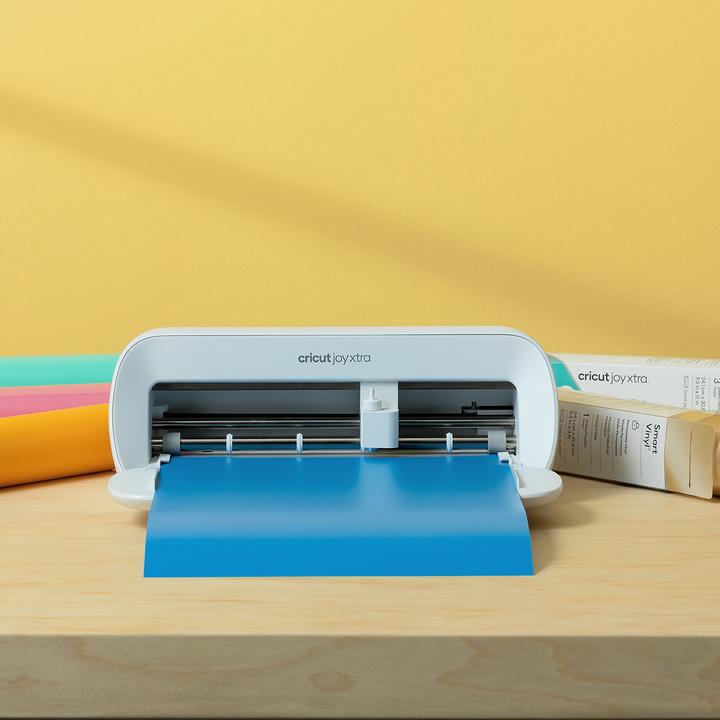 Actual product image Cricut Smart Iron-On Joy Xtra 24,1x61cm White (P)
