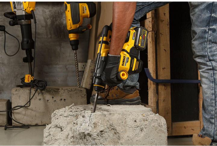Actual product image DeWalt Cordless hammer drill 54V XR FlexVolt DCH 333 NT (Rechargeable battery operated)