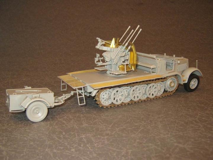 Produktbild Trumpeter 2 cm Flakvierling 38 Selbstfahrlafette (Sd.Kfz.7/1 early version)