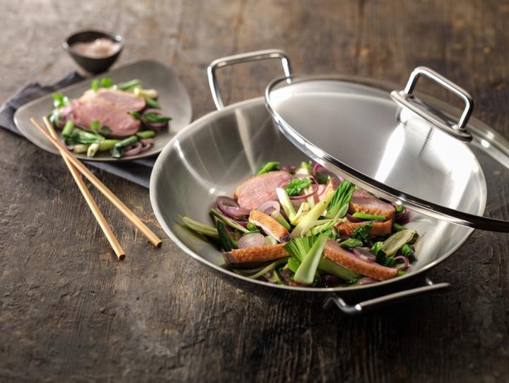 Produktbild Zwilling Wok Plus (32 cm, Wok Pfanne, Edelstahl)