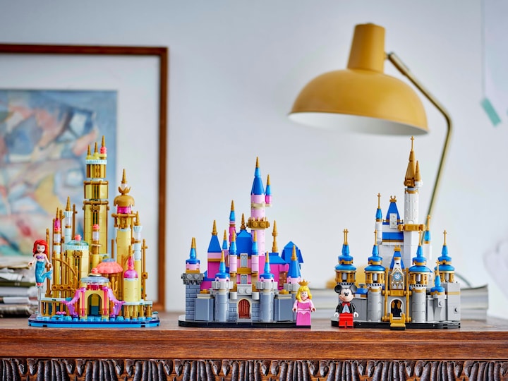 Actual product image LEGO Mini Sleeping Beauty Castle (40720, LEGO Disney)