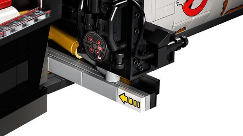 Produktbild LEGO Ghostbusters ECTO-1 (10274, LEGO Icons, LEGO Seltene Sets)