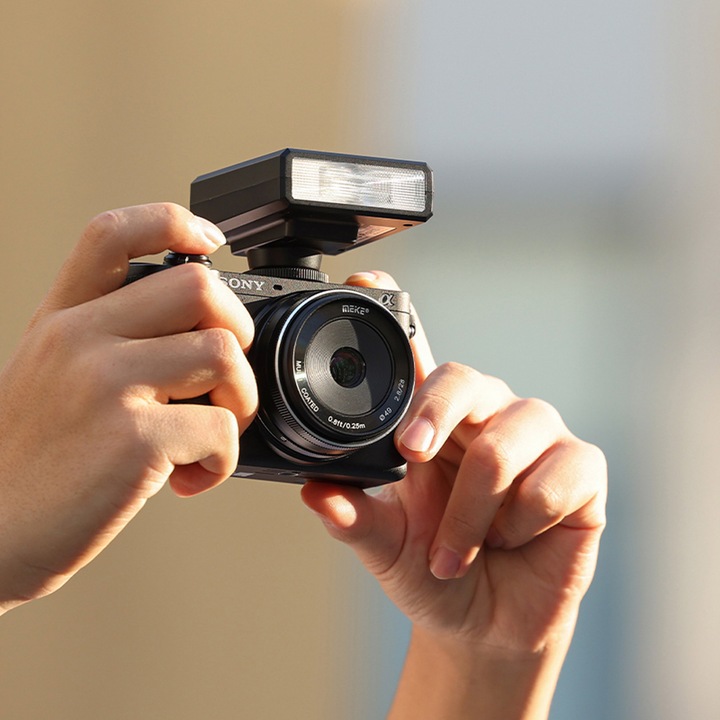 Actual product image Ulanzi F12 (Plug-on flash, Panasonic, Olympus, Sony, Nikon, Canon)