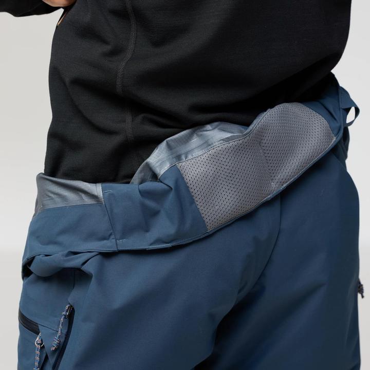 Actual product image Fjällräven Bergtagen GTX Pro Trousers (M)