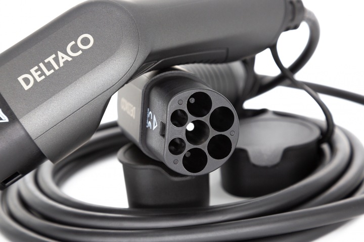 Actual product image Deltaco EV charging cable, e-car & hybrid, Type2 to Type2, 32 A, 7.6 kW, 1-phase (Type 2, 7.60 kW, 32 A, 7 m)