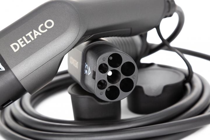 Actual product image Deltaco EV charging cable, e-car & hybrid, Type2 to Type2, 32 A, 7.6 kW, 1-phase (Type 2, 7.60 kW, 32 A, 10 m)