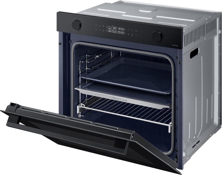 Actual product image Samsung NV7B4450VAK