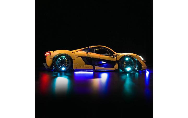 Image du produit BrickBling Kit d'éclairage LED pour LEGO McLaren P1 (42172), télécommande incluse