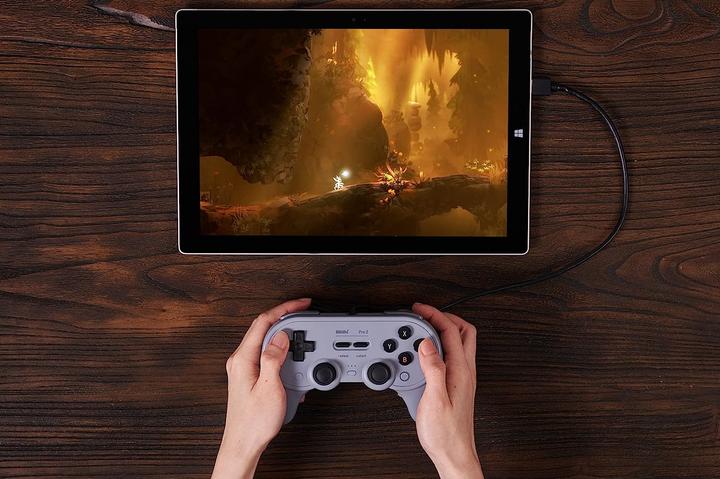 Image du produit 8bitdo pro 2 wired ps gamepad (Android, Switch Lite, PC, Switch)