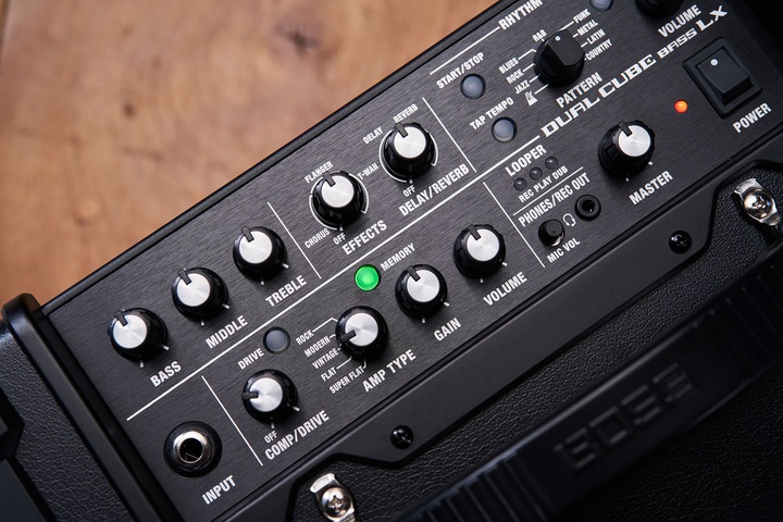 Immagine prodotto BOSS (Electronics) Amplificatore per basso DCB-LX (Spigola)
