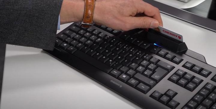 Produktbild CHERRY Secure Board (DE, Kabelgebunden)