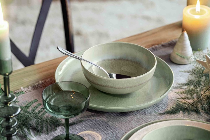 Actual product image Like. by Villeroy & Boch Perlemor Alga Frühstücks-Set (6 Piece)