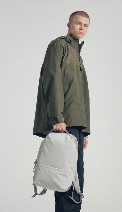 Actual product image Urth Arkose Camera Insert (Ash Grey) (5 l)