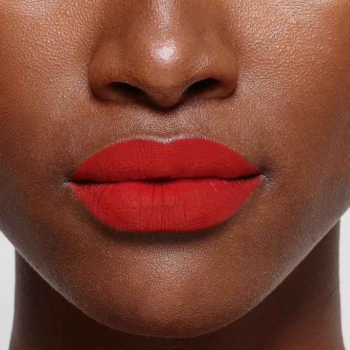 Actual product image L'Oréal Paris Color Riche (336 Le Rouge Avantgarde)