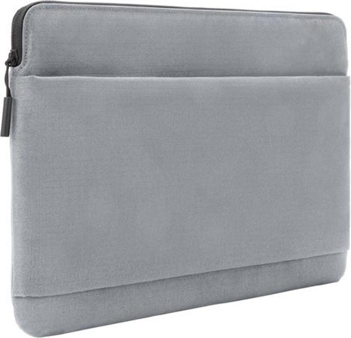 Actual product image Incase Go (14", Apple)