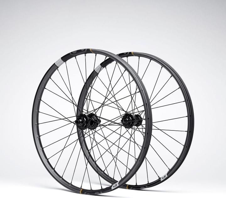 Productafbeelding Crankbrothers Synthese Carbon DH11 BOOST I9 Hydra Tubeless Ready Wielset, 27,5" (Wielset, 27.5")