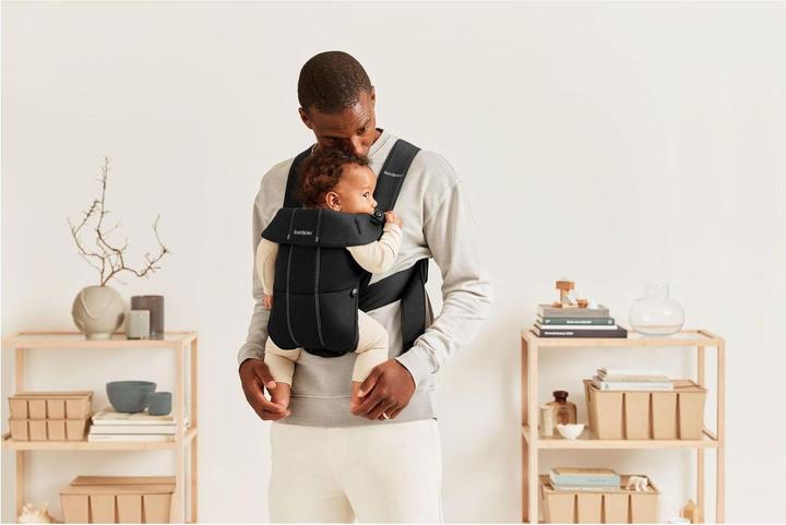 Produktbild BabyBjörn Tragesitz Mini schwarz, gewebt