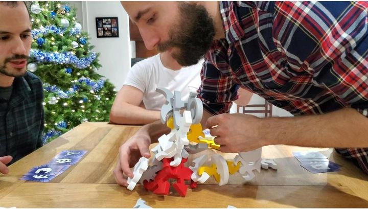 Actual product image Funsparks Quaggle (English)