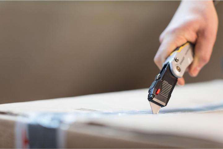 Image du produit Stanley Couteau pliant FatMax FMHT010320 (avec ouverture automatique par bouton, lame rétractable, etc. (Cutters)