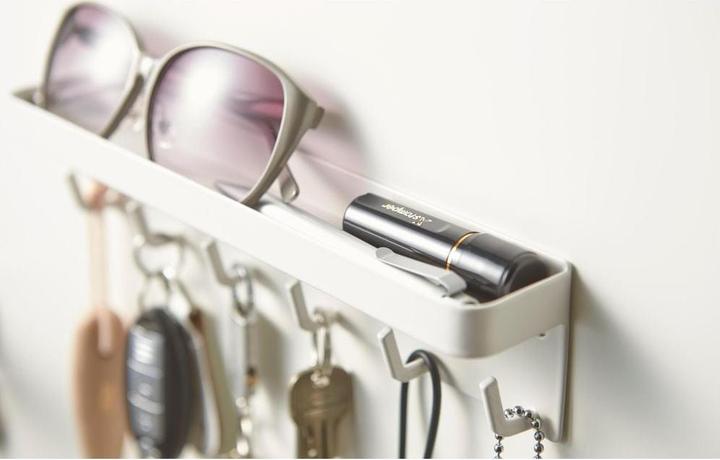 Actual product image Yamazaki Magnetic key rack with SMART shelf