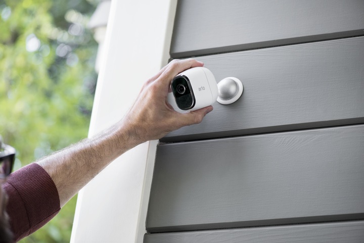 Actual product image Arlo Pro - Set of 3 (1280 x 720 pixels)
