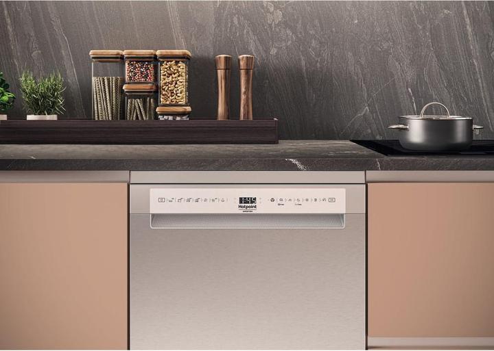 Actual product image Hotpoint H7F HS51 X Freestanding dishwasher