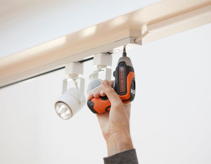 Actual product image Black & Decker BCF611CK (Rechargeable battery operated)