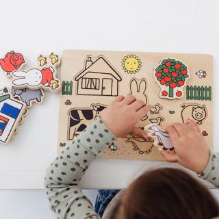 Productafbeelding Nijntje houten puzzel (24 onderdelen)