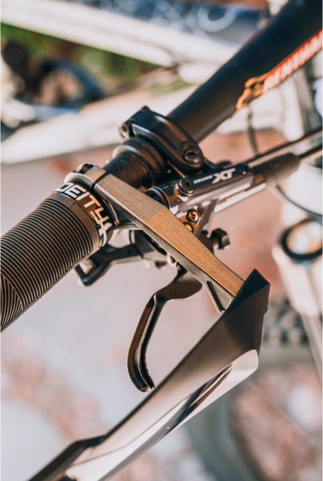 Immagine prodotto Sendhit Nock Handguards V3, schwarz mit silberner Halterung