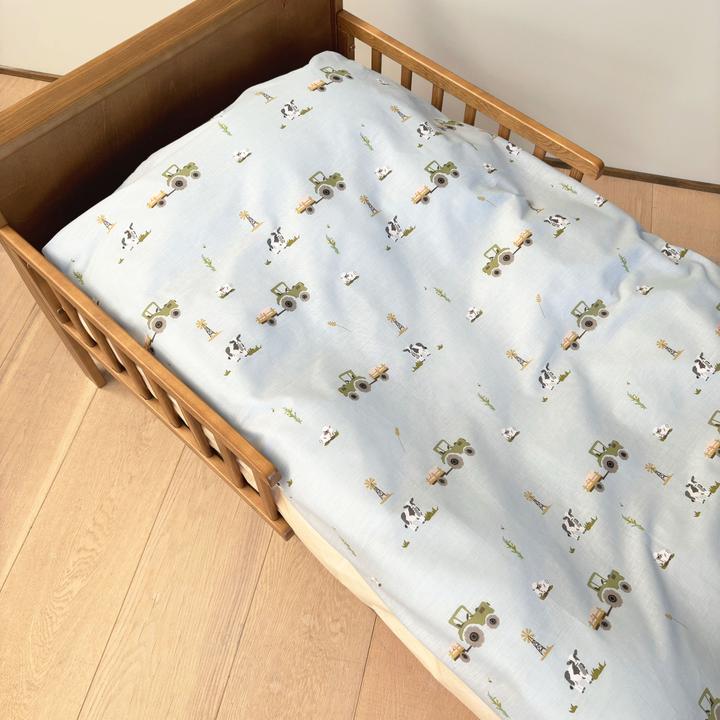 By Mats - Bed linen junior size 100x140 - Farm (100 x 140 cm)