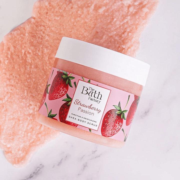 Actual product image The Bath Factory Erdbeer Körperpeeling 300gr