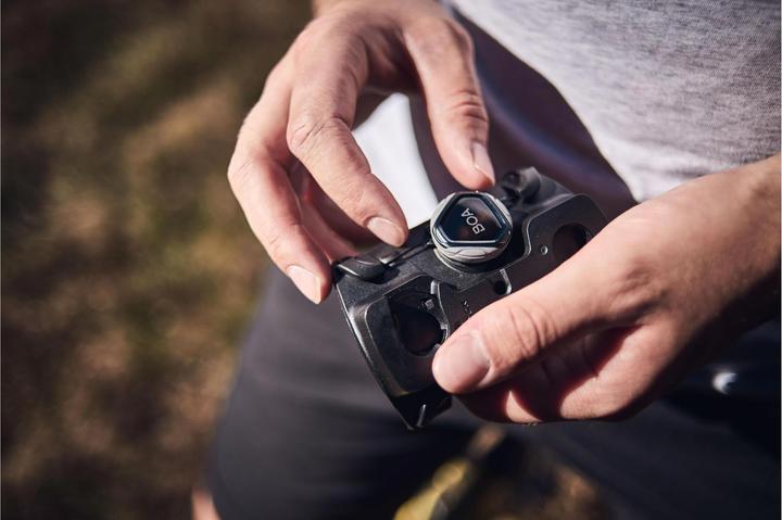 Actual product image Fidlock Uni Connector with Boa Closure Black