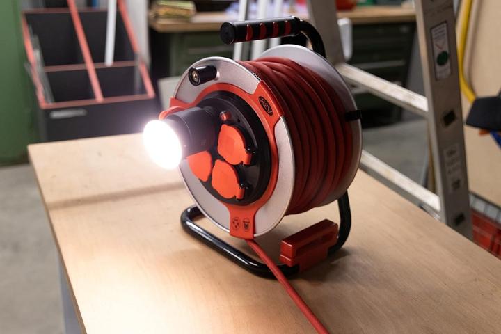 Actual product image REV Cable reel EX 25 m H07RN IP44 3000W with sanding contact outdoor 4 earthed sockets red (25 m)