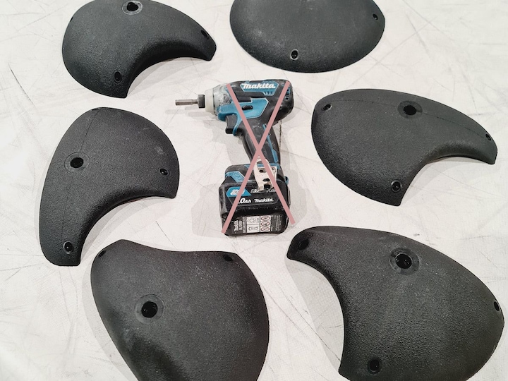 Actual product image Greenholds Climbing holds Essentials Set 5 (Black)