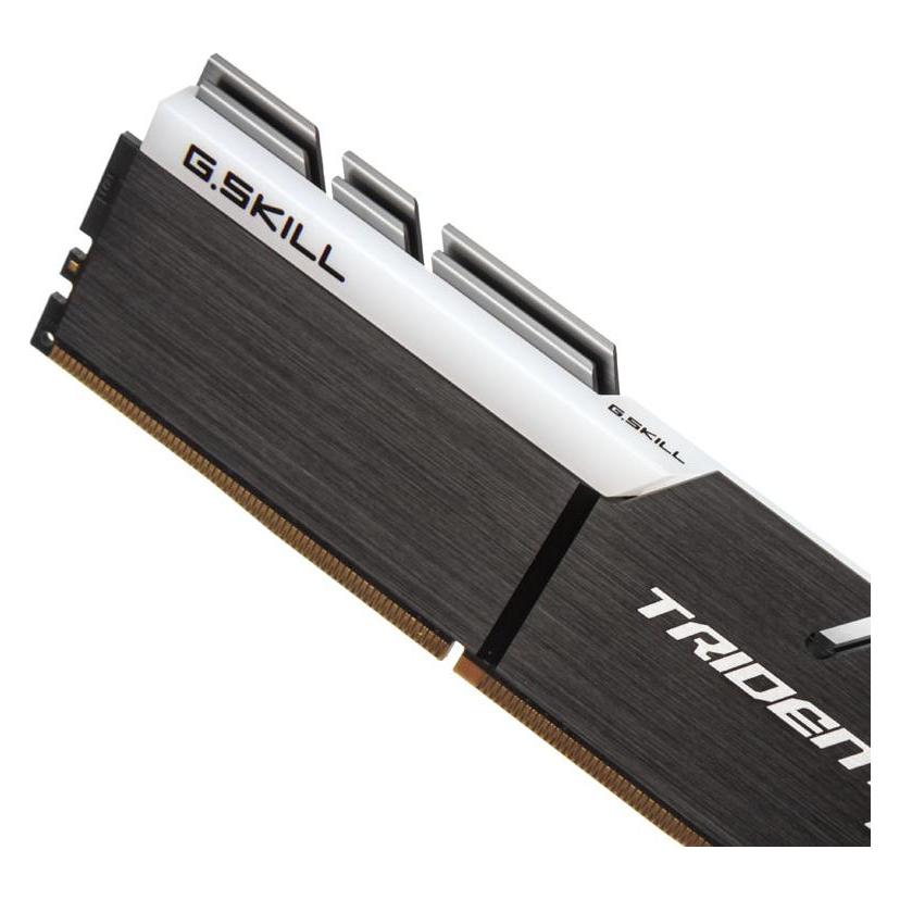 G.Skill Trident Z RGB (2 x 8GB, 3200 MHz, DDR4 RAM, DIMM 288 pin)
