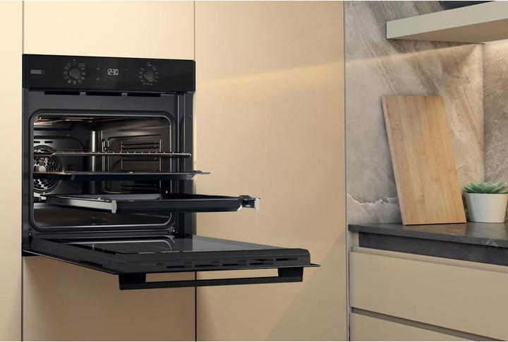 Actual product image Whirlpool Piekarnik OMSK 58CU1B