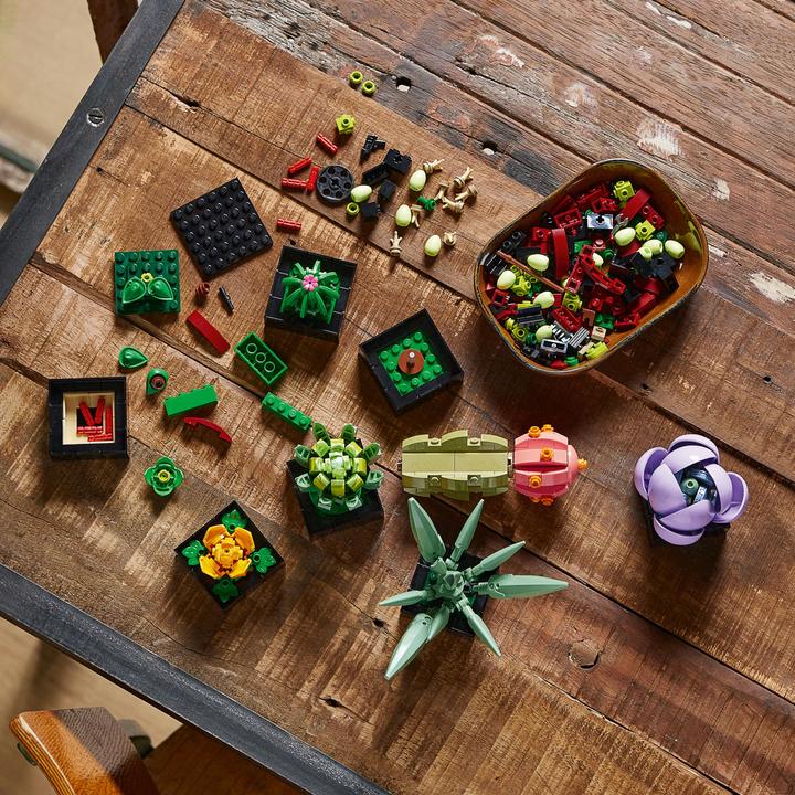 Image du produit LEGO Les succulentes (10309, LEGO Botanical, LEGO difficiles à trouver)