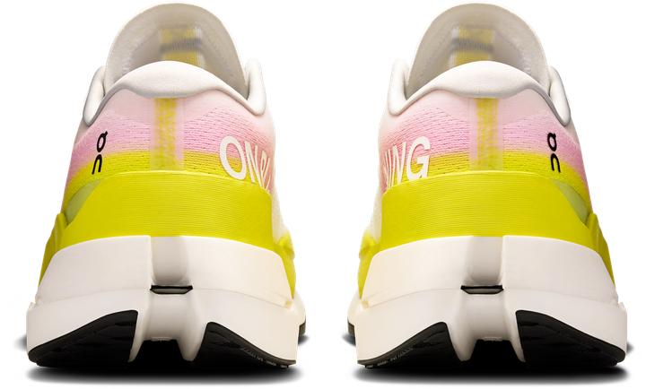 Actual product image On Running On Cloudboom Max - Lime / Raspberry (46)