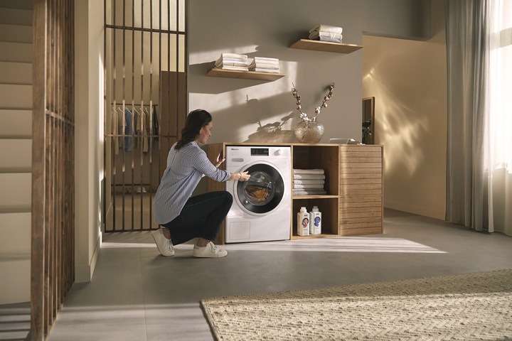 Actual product image Miele WWA120 WCS Lotosweiss 8kg Active Waschmaschine, 8kg (8 kg, Right)