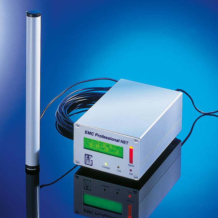 Produktbild Gude 3001 Zeitserver mit Integrierter DCF77 Funkuhr für Industrieumgebungen (0.32 m)