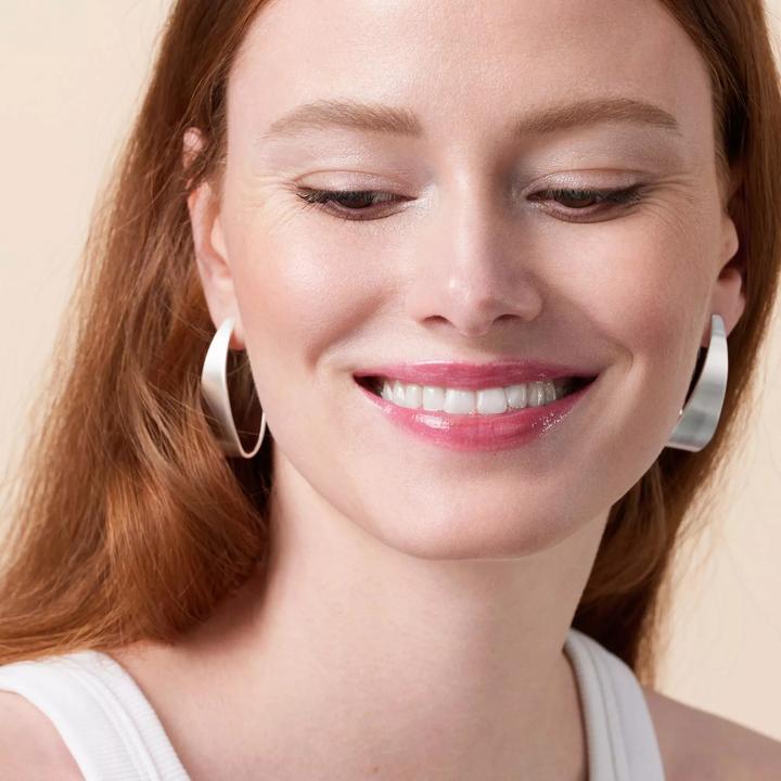 Produktbild Catrice Glossin Glow Tinted Lip Oil Spill The Tea (050 Spill The Tea)