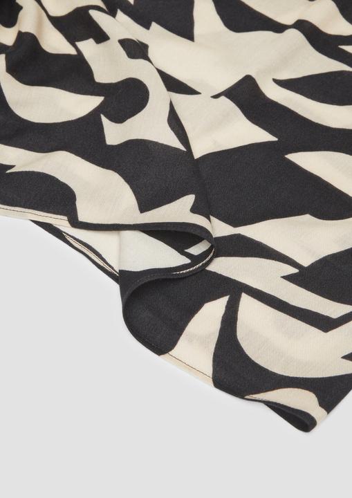Produktbild S.Oliver Snood Lässiger Loop Schal aus Viskose mit All-over-Print