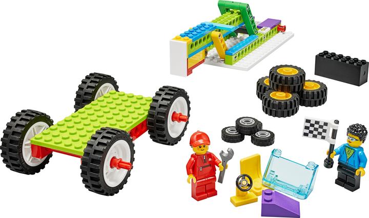 Produktbild LEGO BricQ Motion Essential Hybrid Learning Classroom Starter Pack (45401, LEGO Education)