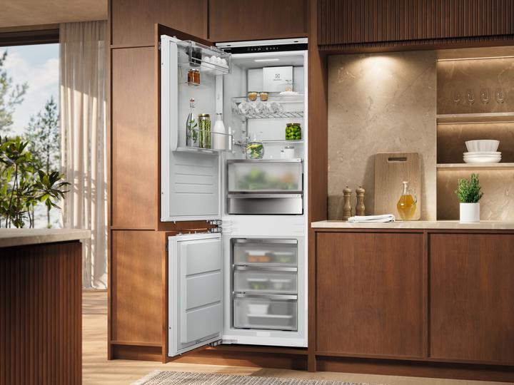 Produktbild Electrolux IK2590BNL (245 l)