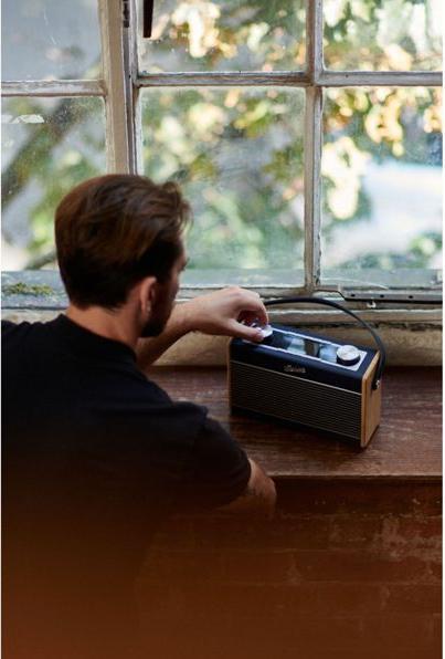 Actual product image Roberts Rambler Max (DAB+, FM, Web radio, Bluetooth, Wi-Fi)