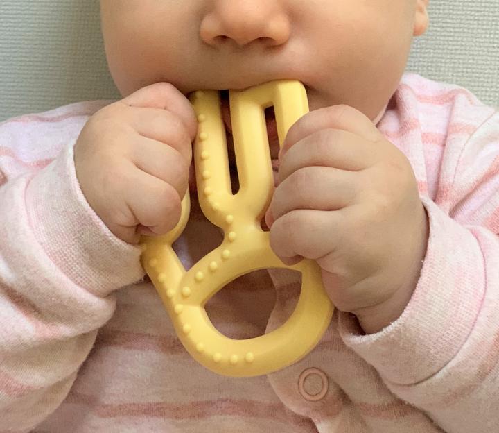 Actual product image Minikoioi Toothee teether (3 Months)