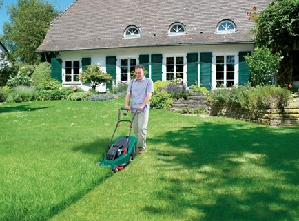 Image du produit Bosch Home & Garden Rotak 43 (Fonctionnement sur secteur)