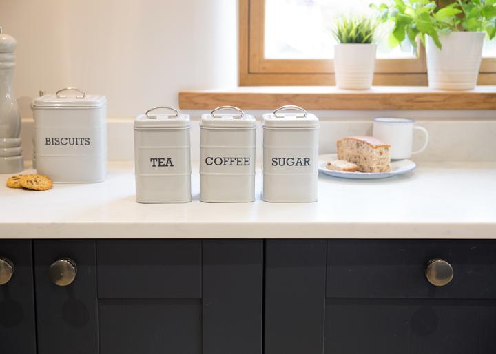 Actual product image Living Nostalgia Cookie jar