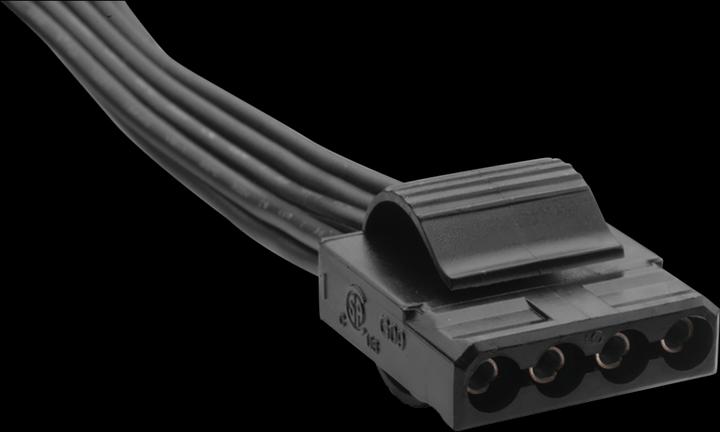 Produktbild Corsair Flat black Peripheral cable with 4 connectors, compatible with AX(i), AX, HX (650, 750, 850, 1050...